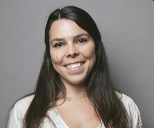 Sales-Kollegin Julia Geller